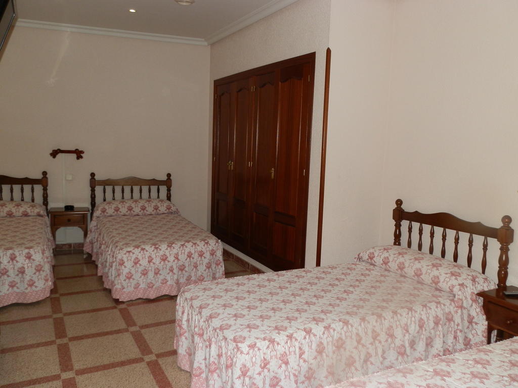 Hostal San Poul Consuegra Zewnętrze zdjęcie